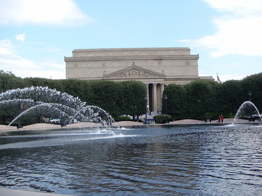 Washington DC [2009 July 03] 036.JPG - Scenes from The National Gallery of Art Sculpture Garden